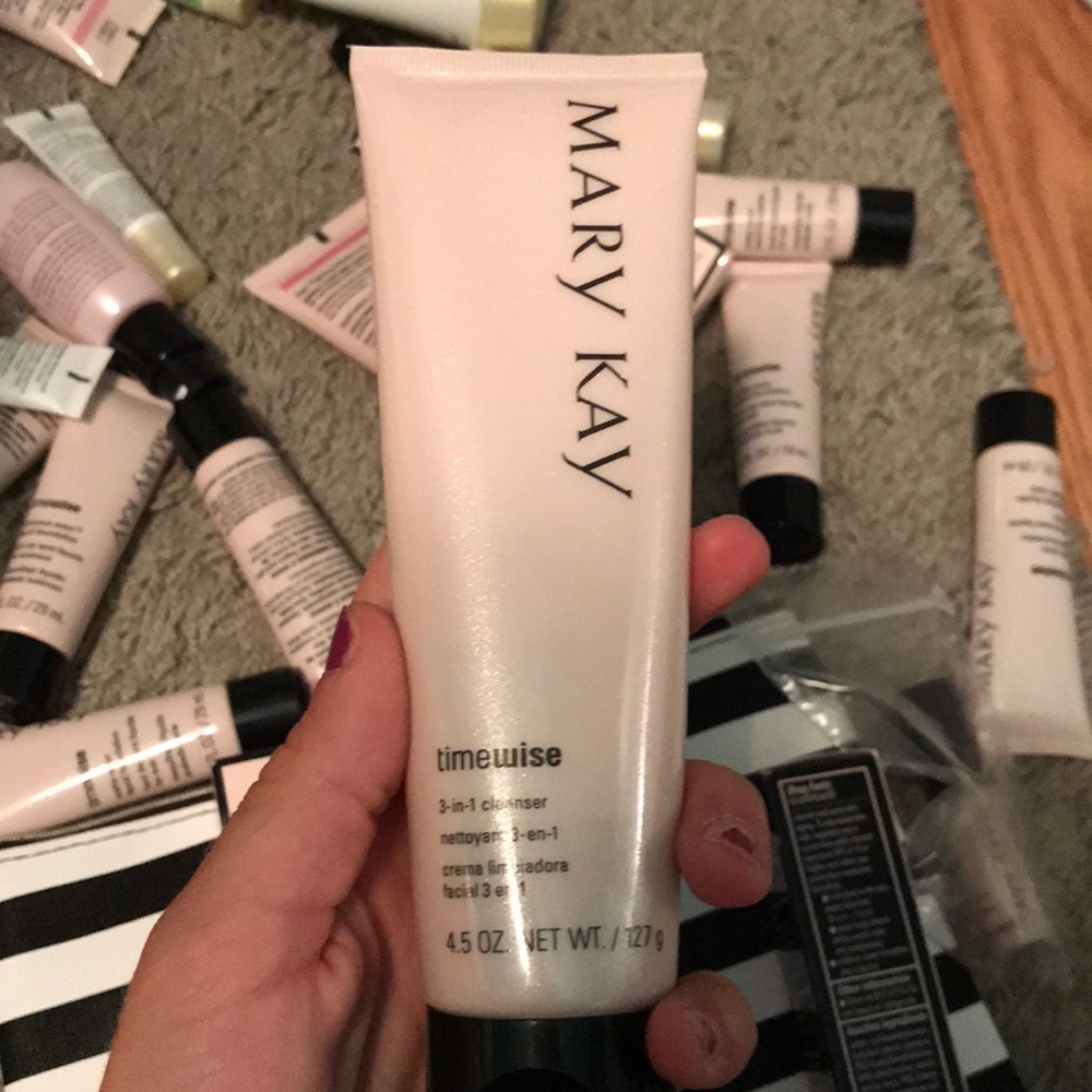 Mary Kay 3 in 1 cleanser